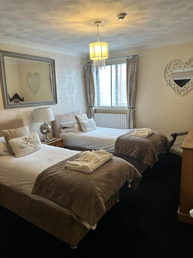 The Swan Inn Salisbury Wilton  Ngoại thất bức ảnh